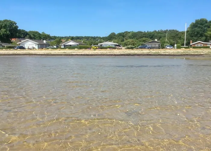 Cornelius - 30m From The Sea By Interhome *